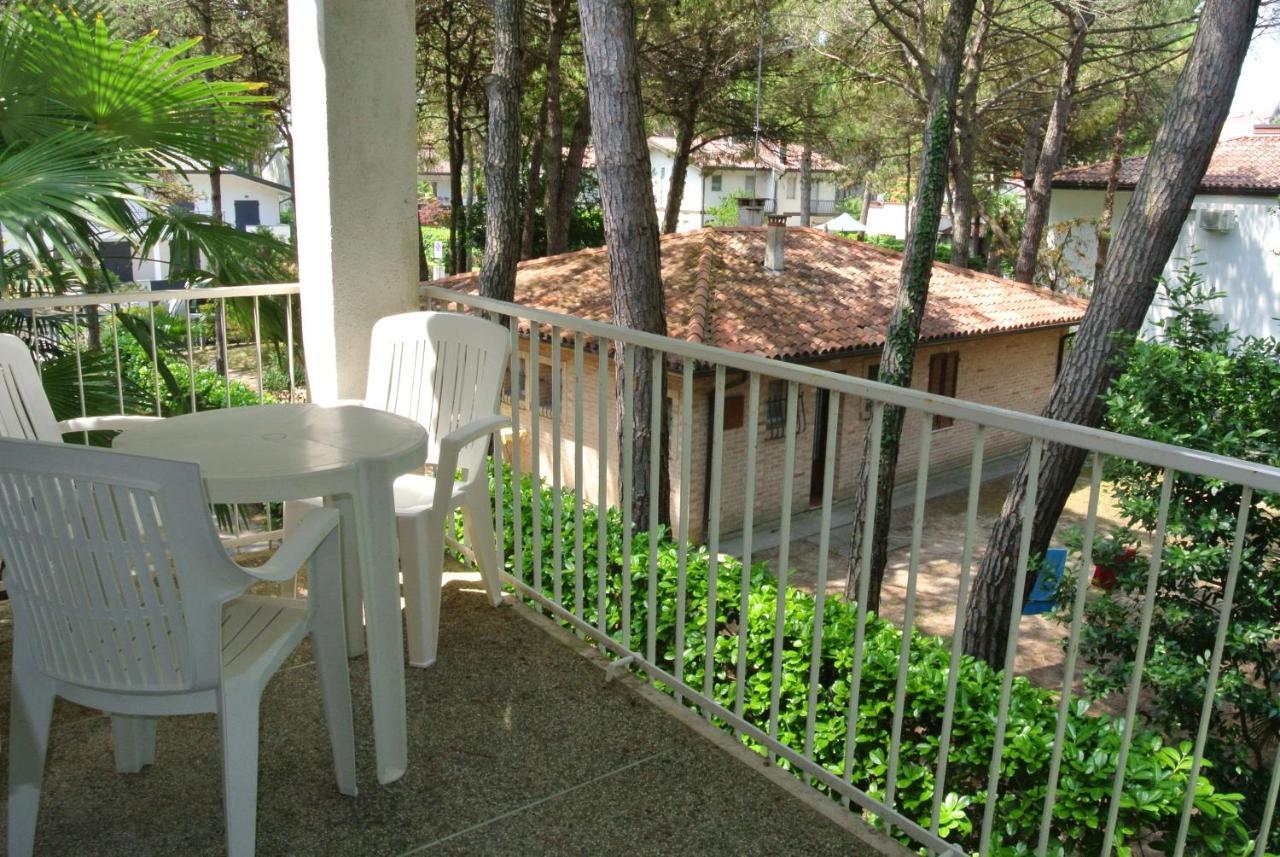 Condominio Villa Chiara Lignano Sabbiadoro Exterior photo