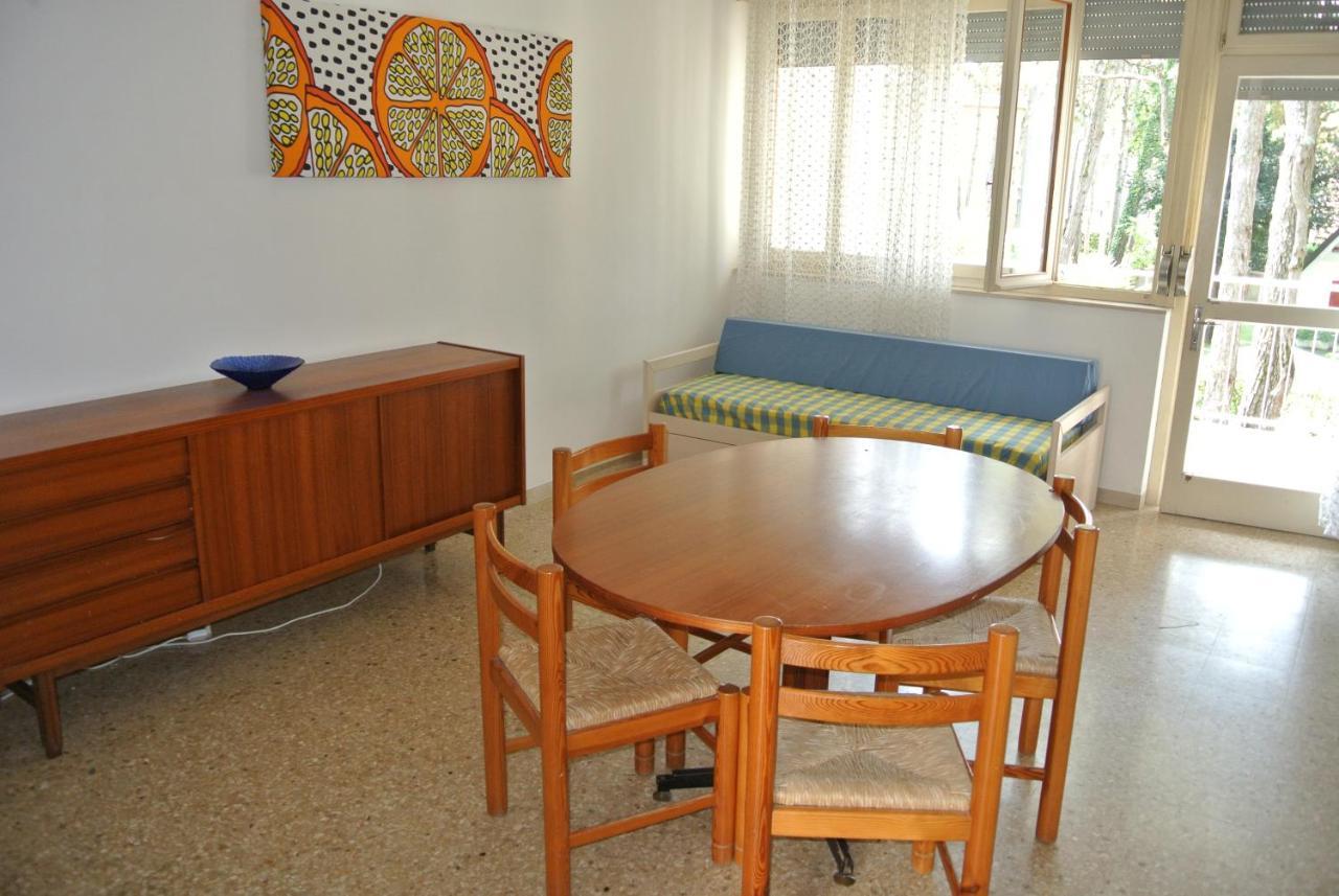 Condominio Villa Chiara Lignano Sabbiadoro Exterior photo